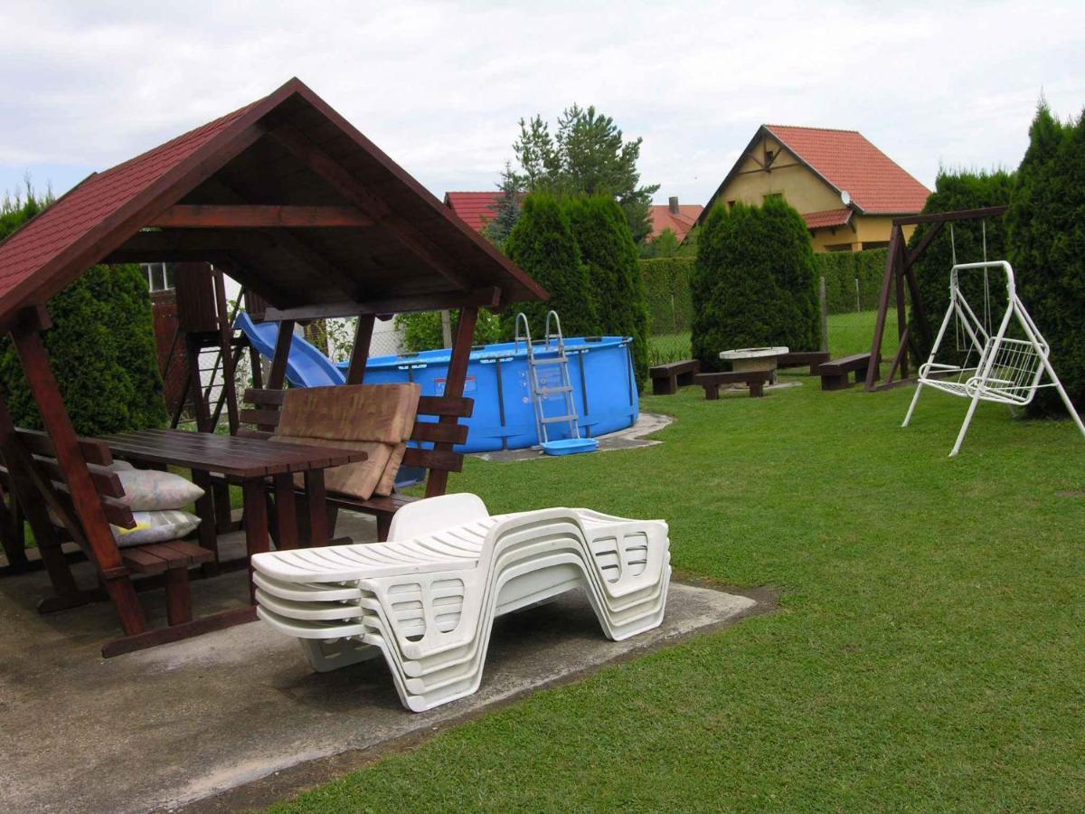 Holiday Home In Balatonmariafuerdo 19426 ภายนอก รูปภาพ